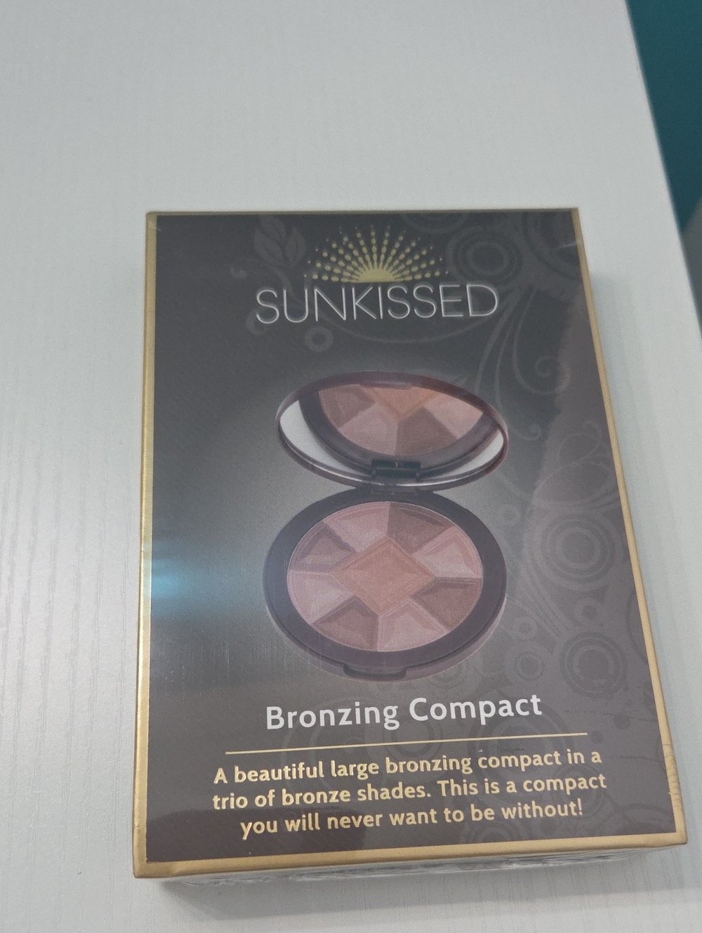 Bronzing Compact - Bronze & Tan Trio